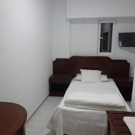 Hostal Lavapies Madrid Exterior photo